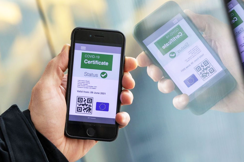 Власти Евросоюза предупредили о тюремном заключении из-за поддельных ПЦР-тестов vlasti-evrosoyuza-predupredili-o-tyuremnom-zaklyuchenii-iz-za-poddelnykh-ptsr-testov