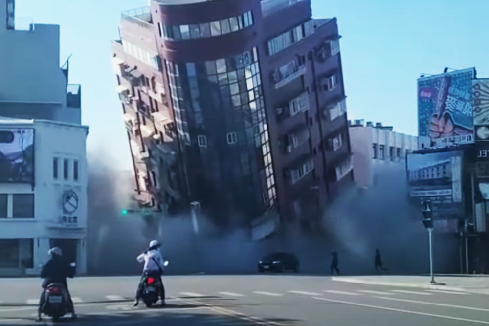 Сильнейшее за 25 лет землетрясение в Тайване Землетрясение в Тайване