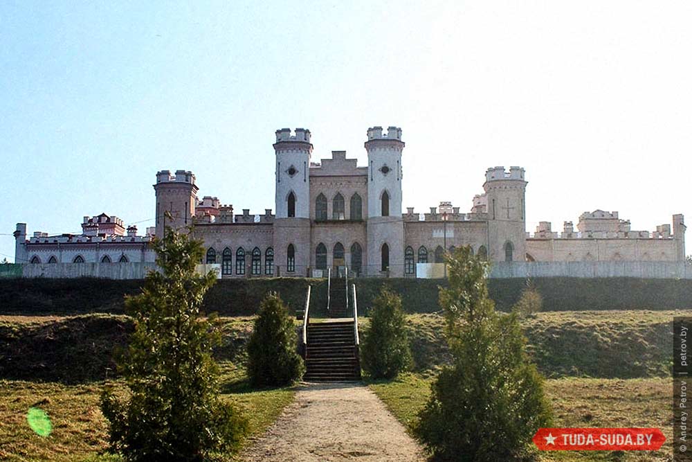 dvorets-puslovskikh-v-kossovo